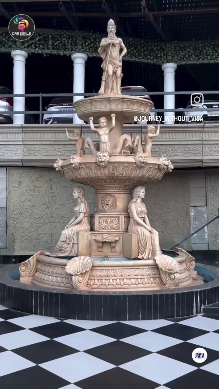 Signature Classical Courtyard & Fountain