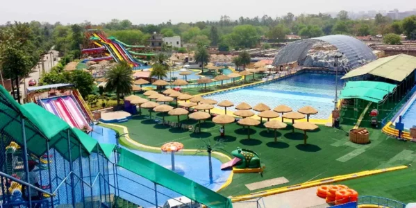 Fun N Food Water Park - Image 2